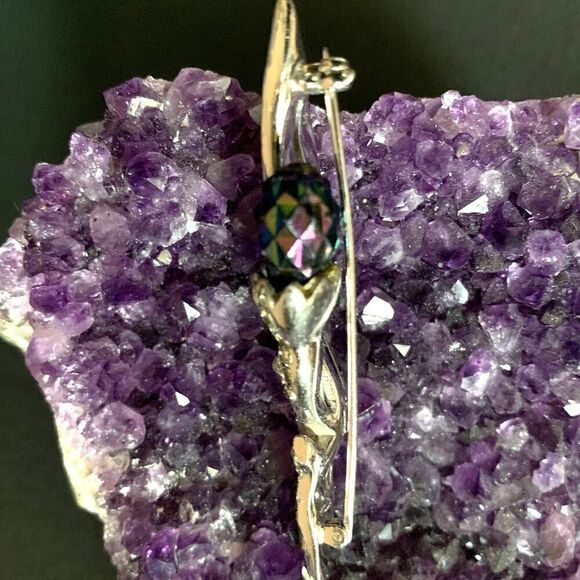 MN Beautiful Thistle pin in Crystals, Vintage, Unmarked REDUCED - Picture 2 of 5